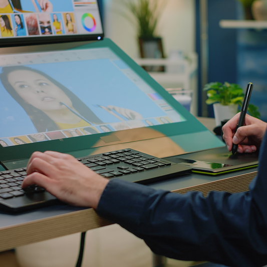 The Difference Between Vector and Raster Graphics (And Why It Matters for Printing)